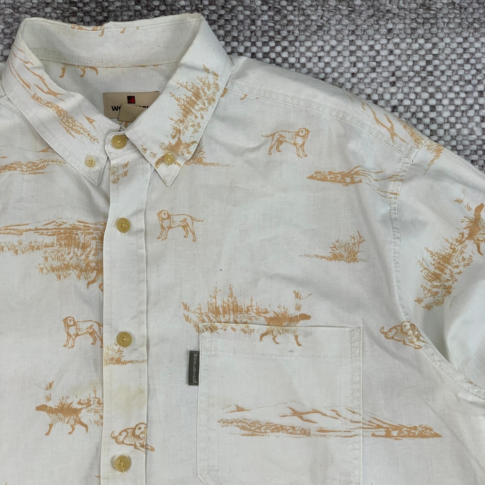 Woolrich Button Down Shirt Mens XL White Tan Hunting Dog Scene Outdoor Gorpcore